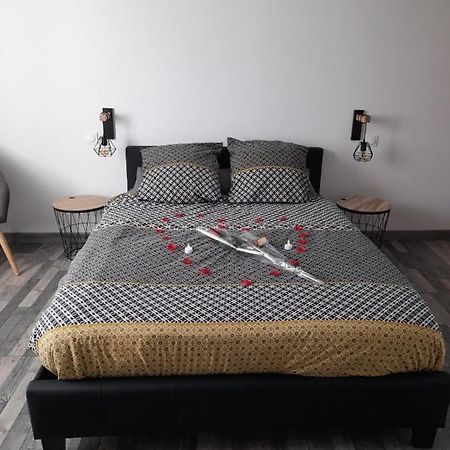 Nuit Romantique Saint-Christophe-en-Brionnais Екстер'єр фото